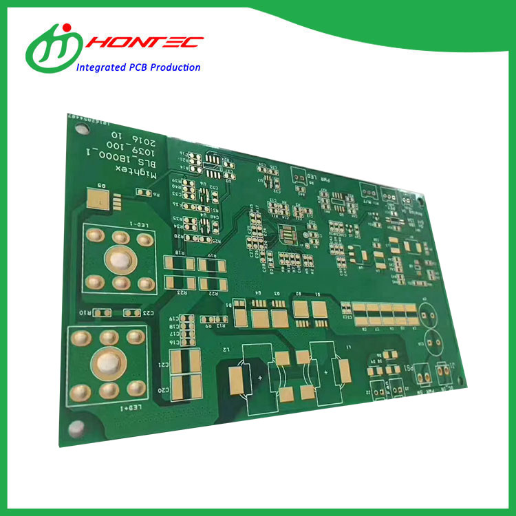 Quines són les característiques dels pegats de PCB dels fabricants de PCB